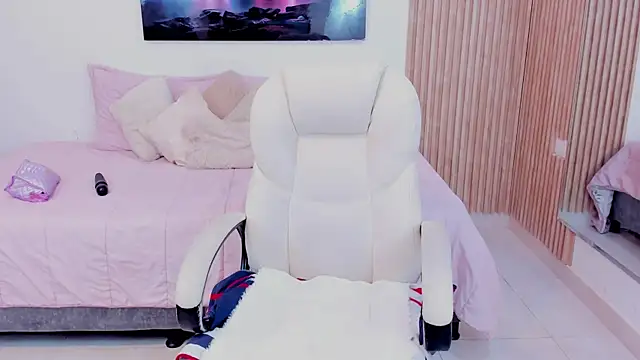 Snapshot of _Lakshmi_hotx chatting on November 18, 2025, 7:17 pm Lakshmi hotx online show from November 18, 2025, 7:17 pm