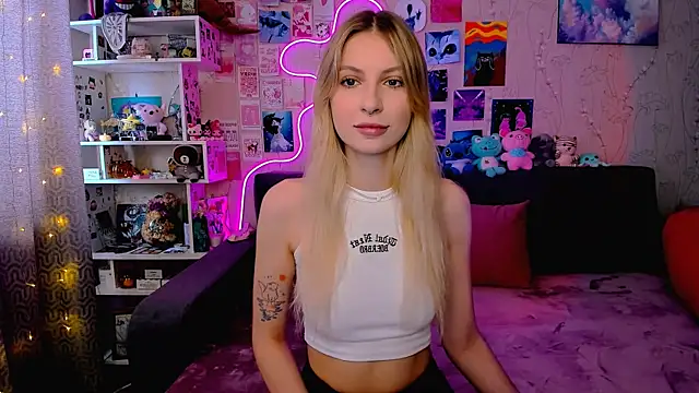 Maria Hunt online show from March 11, 2025, 4:41 am