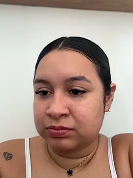 Snapshot of Pretty_Isadora chatting on May 20, 2026, 6:38 pm Pretty Isadora online show from May 20, 2026, 6:38 pm