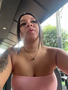 Snapshot of Pretty_Isadora chatting on November 30, 2025, 5:36 pm Pretty Isadora online show from November 30, 2025, 5:36 pm