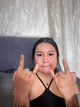 Snapshot of Pretty_Isadora chatting on November 21, 2025, 4:39 pm Pretty Isadora online show from November 21, 2025, 4:39 pm