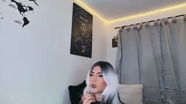 Stefhania susej online show from November 13, 2025, 3:43 am