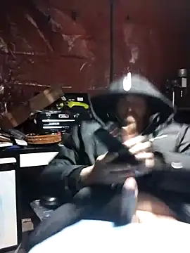 Snapshot of joeycbigcock chatting on February 17, 2025, 5:01 pm joeycbigcock online show from February 17, 2025, 5:01 pm