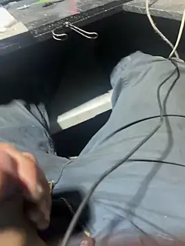 Snapshot of joeycbigcock chatting on March 10, 2025, 1:23 am joeycbigcock online show from March 10, 2025, 1:23 am