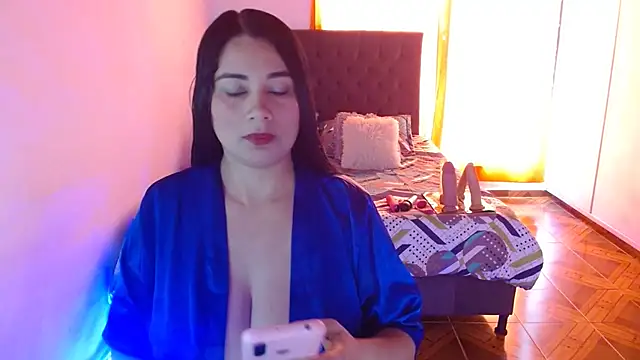 Snapshot of Kerly_Lopez chatting on July 28, 2026, 9:14 pm Kerly Lopez online show from July 28, 2026, 9:14 pm