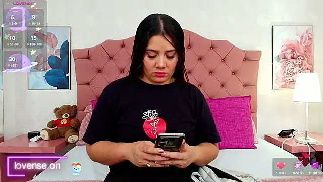 ThyaraJhons online show from November 28, 2025, 12:05 pm