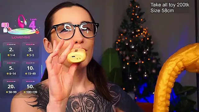 Snapshot of EvaCanton chatting on January 15, 2026, 2:15 am EvaCanton online show from January 15, 2026, 2:15 am