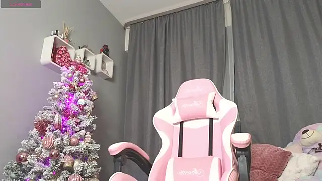 maddisonblush online show from December 24, 2024, 10:28 pm