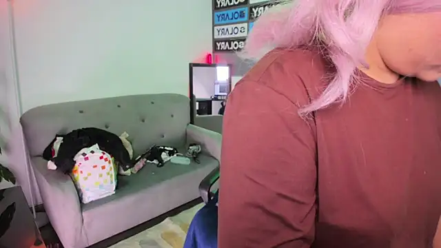 Amy hoy69 online show from September 19, 2025, 2:37 am