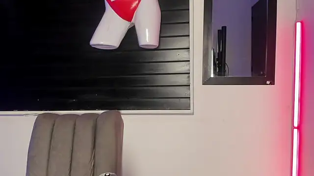 Amy hoy69 online show from March 20, 2026, 11:28 pm