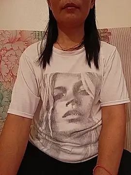 Snapshot of Asian_girl13 chatting on May 25, 2026, 10:30 pm Asian girl13 online show from May 25, 2026, 10:30 pm