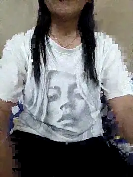 Snapshot of Asian_girl13 chatting on December 14, 2025, 8:53 am Asian girl13 online show from December 14, 2025, 8:53 am