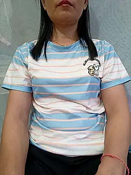 Snapshot of Asian_girl13 chatting on April 28, 2026, 11:31 pm Asian girl13 online show from April 28, 2026, 11:31 pm