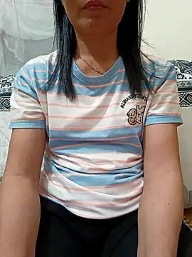 Snapshot of Asian_girl13 chatting on May 2, 2026, 1:16 pm Asian girl13 online show from May 2, 2026, 1:16 pm