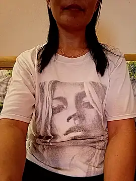 Snapshot of Asian_girl13 chatting on May 19, 2026, 1:10 am Asian girl13 online show from May 19, 2026, 1:10 am