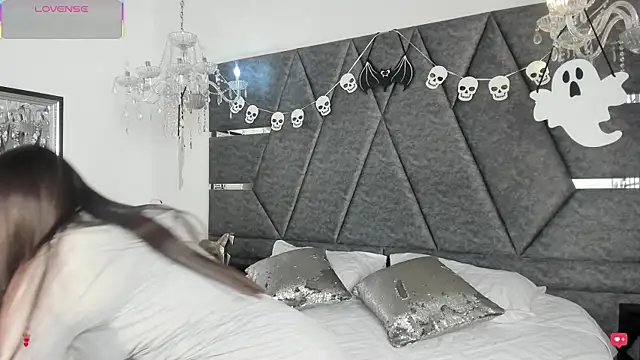 Snapshot of IsabellaGrey19 chatting on October 26, 2025, 7:14 pm IsabellaGrey19 online show from October 26, 2025, 7:14 pm