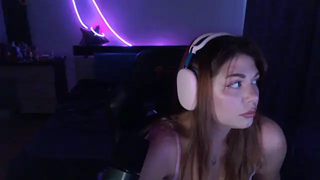 helengilmor online show from October 13, 2025, 12:40 pm