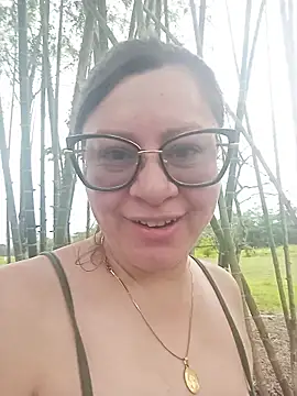 Chanelll Taylorr  online show from April 3, 2026, 2:34 pm