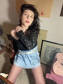 OniricFemme online show from February 16, 2026, 8:51 pm