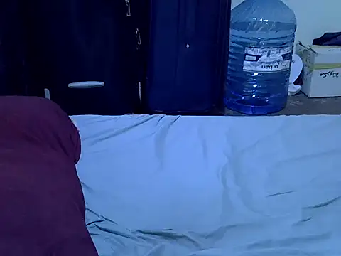 Adaline-Paris online show from November 5, 2025, 3:48 pm