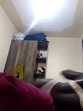 Adaline-Paris online show from March 4, 2026, 4:31 am