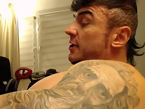 Snapshot of ballardbret chatting on October 12, 2025, 10:22 pm ballardbret online show from October 12, 2025, 10:22 pm