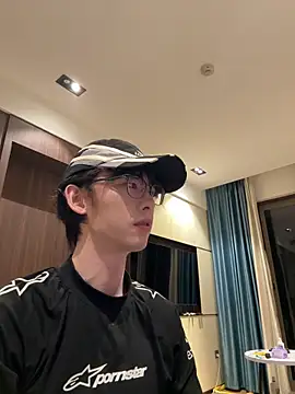 1a1a1alll online show from April 27, 2026, 2:37 pm