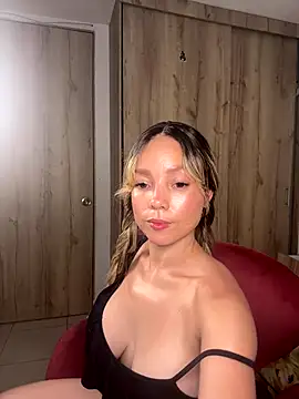 Snapshot of nakary00 chatting on September 14, 2025, 3:23 pm nakary00 online show from September 14, 2025, 3:23 pm