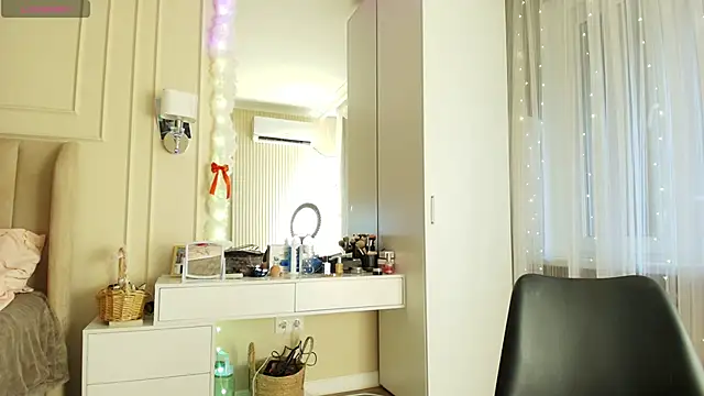 melissa yamazaki online show from July 2, 2026, 1:06 am