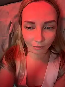 Snapshot of Aleksandrakis chatting on October 30, 2025, 9:44 pm Aleksandrakis online show from October 30, 2025, 9:44 pm