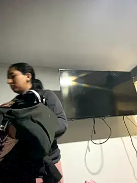 luna asss online show from November 28, 2025, 7:58 pm