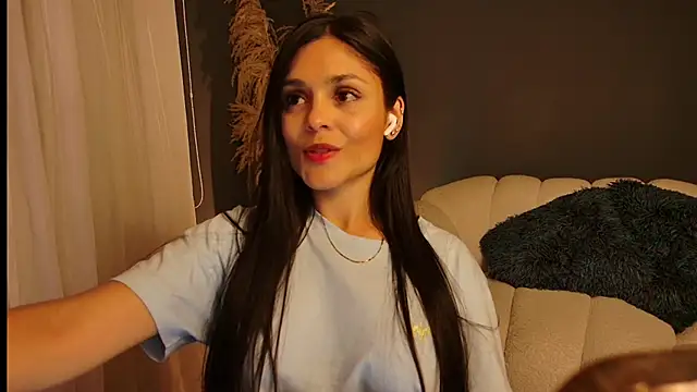 Danna-Saenz online show from January 16, 2025, 1:27 am