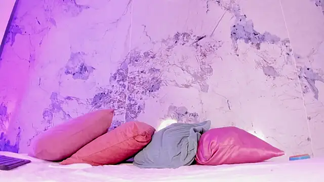 Snapshot of Kim_Baker1 chatting on September 30, 2025, 7:42 pm Kim Baker1 online show from September 30, 2025, 7:42 pm