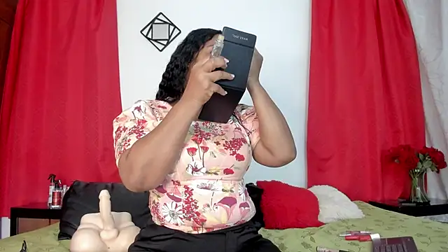 AmbarthSmiith2 online show from September 16, 2025, 11:00 am