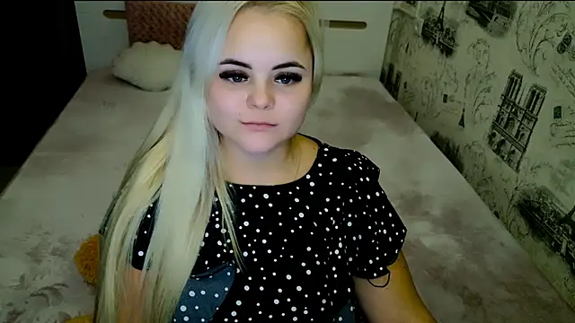 Snapshot of lovely-eyes chatting on October 20, 2025, 5:35 pm lovely-eyes online show from October 20, 2025, 5:35 pm