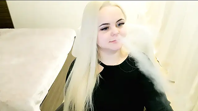 Snapshot of lovely-eyes chatting on February 24, 2025, 1:35 am lovely-eyes online show from February 24, 2025, 1:35 am