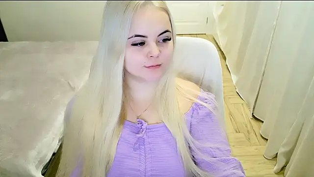 Snapshot of lovely-eyes chatting on February 22, 2025, 9:37 pm lovely-eyes online show from February 22, 2025, 9:37 pm