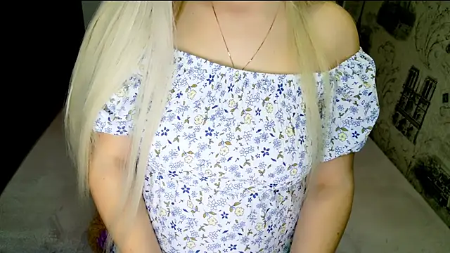 Snapshot of lovely-eyes chatting on May 1, 2026, 7:41 pm lovely-eyes online show from May 1, 2026, 7:41 pm