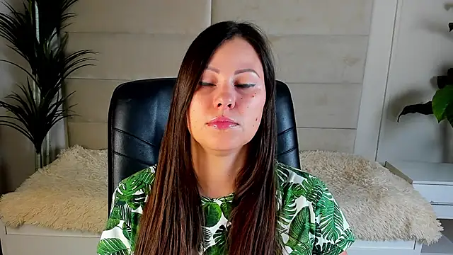 Dana  dom online show from November 9, 2025, 12:58 am