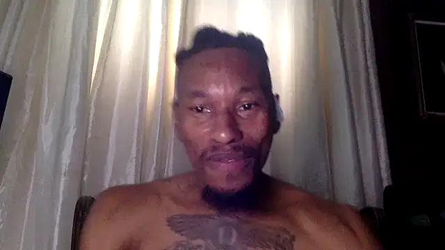 Snapshot of KingDerRico chatting on November 23, 2025, 6:29 pm KingDerRico online show from November 23, 2025, 6:29 pm