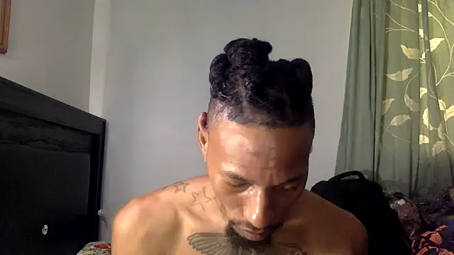 Snapshot of KingDerRico chatting on November 24, 2025, 4:51 pm KingDerRico online show from November 24, 2025, 4:51 pm