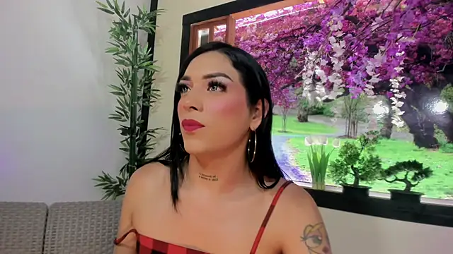 Snapshot of Susan_DiSantys chatting on February 12, 2025, 10:37 pm Susan DiSantys online show from February 12, 2025, 10:37 pm