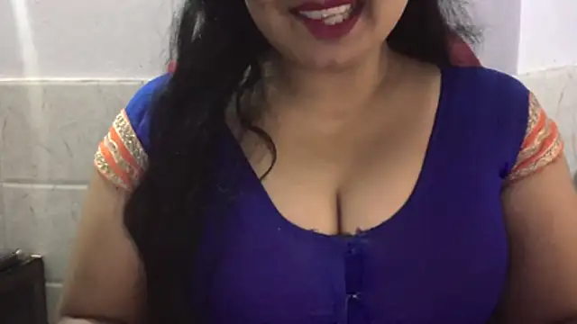 Snapshot of Gulaboo_bhabi chatting on April 26, 2026, 10:40 pm Gulaboo bhabi online show from April 26, 2026, 10:40 pm