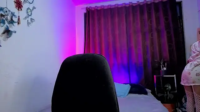 Zoe--khalL online show from March 7, 2026, 2:18 am