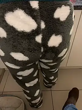 Snapshot of Natric24 chatting on December 28, 2024, 4:20 pm Natric24 online show from December 28, 2024, 4:20 pm