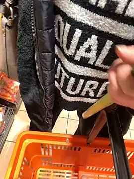 Snapshot of Natric24 chatting on March 1, 2025, 11:06 am Natric24 online show from March 1, 2025, 11:06 am