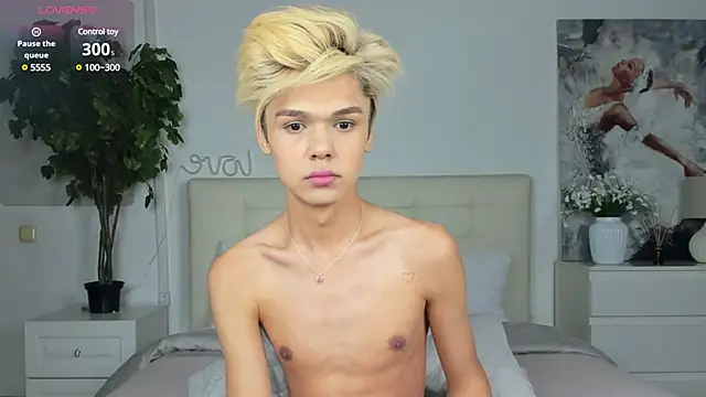 Felix Rey online show from March 18, 2025, 2:50 pm