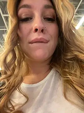 Snapshot of Sweet___Emily chatting on January 24, 2025, 2:51 pm Sweet   Emily online show from January 24, 2025, 2:51 pm