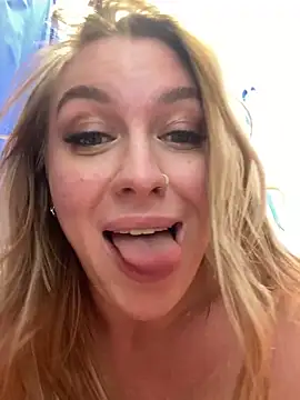 Snapshot of Sweet___Emily chatting on January 24, 2025, 5:53 pm Sweet   Emily online show from January 24, 2025, 5:53 pm