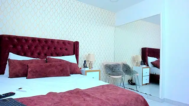 Snapshot of NaiaRosse chatting on March 20, 2025, 1:26 pm NaiaRosse online show from March 20, 2025, 1:26 pm